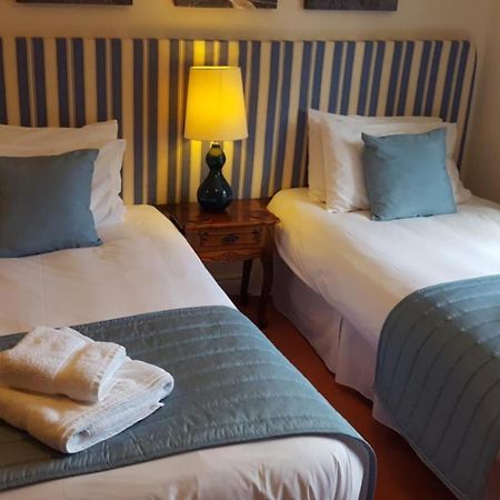 The Walnut Tree Hotel Yeovil Buitenkant foto