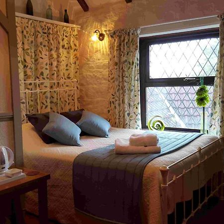 The Walnut Tree Hotel Yeovil Buitenkant foto