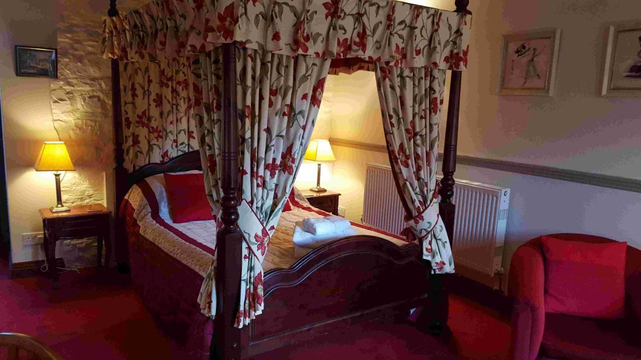The Walnut Tree Hotel Yeovil Buitenkant foto