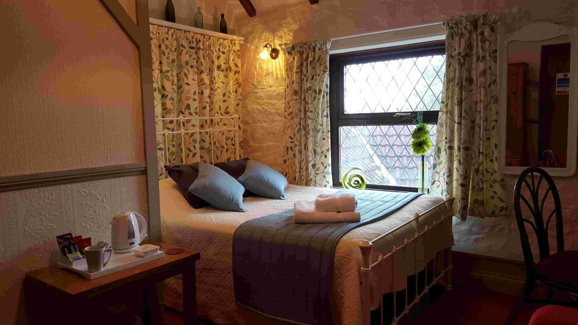 The Walnut Tree Hotel Yeovil Buitenkant foto